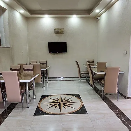 Hotel Kosk *