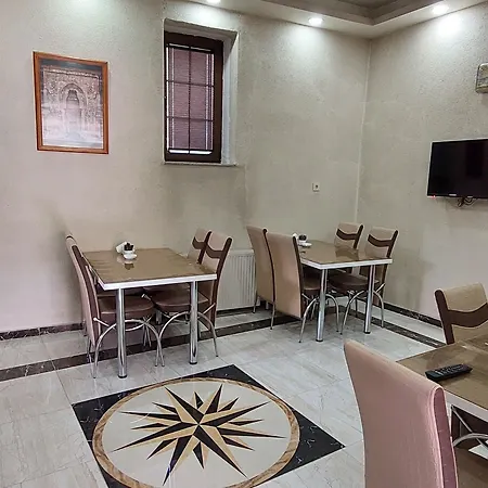 Hotel Kosk *
