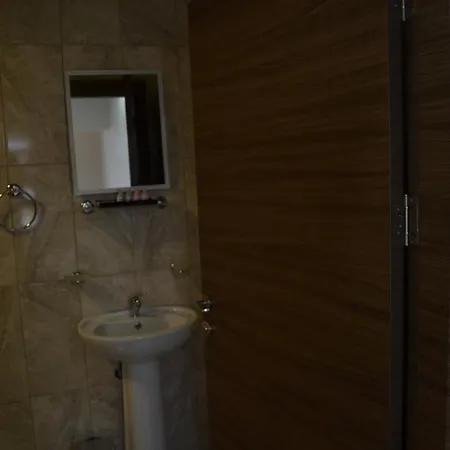 Kosk Hotel *